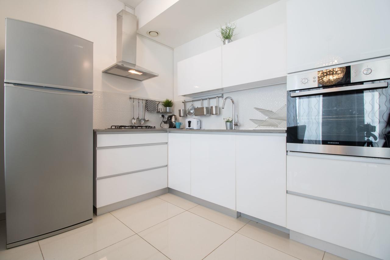 Sweethome26 Luxury Apt Close To The Beach & Free Parking เทลอาวีฟ ภายนอก รูปภาพ